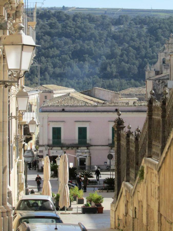 Itinerario Barocco Apartment Ragusa Ibla - Eleganza E Comfort Nel Cuore Del Barocco Siciliano Exterior foto