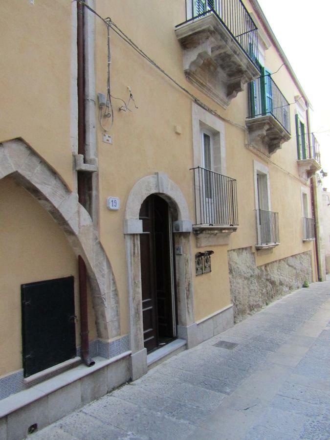 Itinerario Barocco Apartment Ragusa Ibla - Eleganza E Comfort Nel Cuore Del Barocco Siciliano Exterior foto